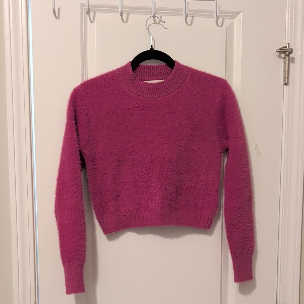 Willow & Wind Cozy Magenta Sweater